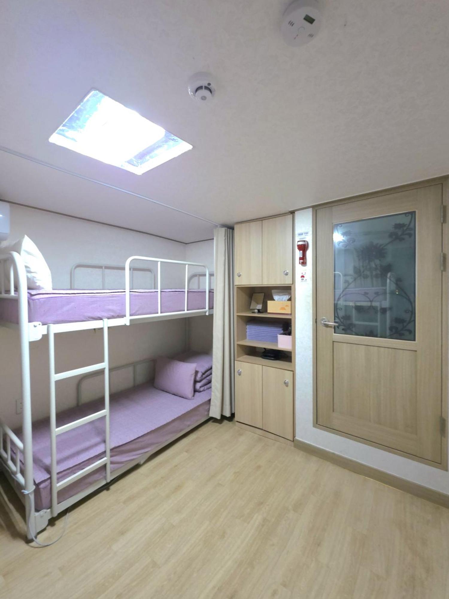 Happy Garden Guesthouse Seoul Exterior photo